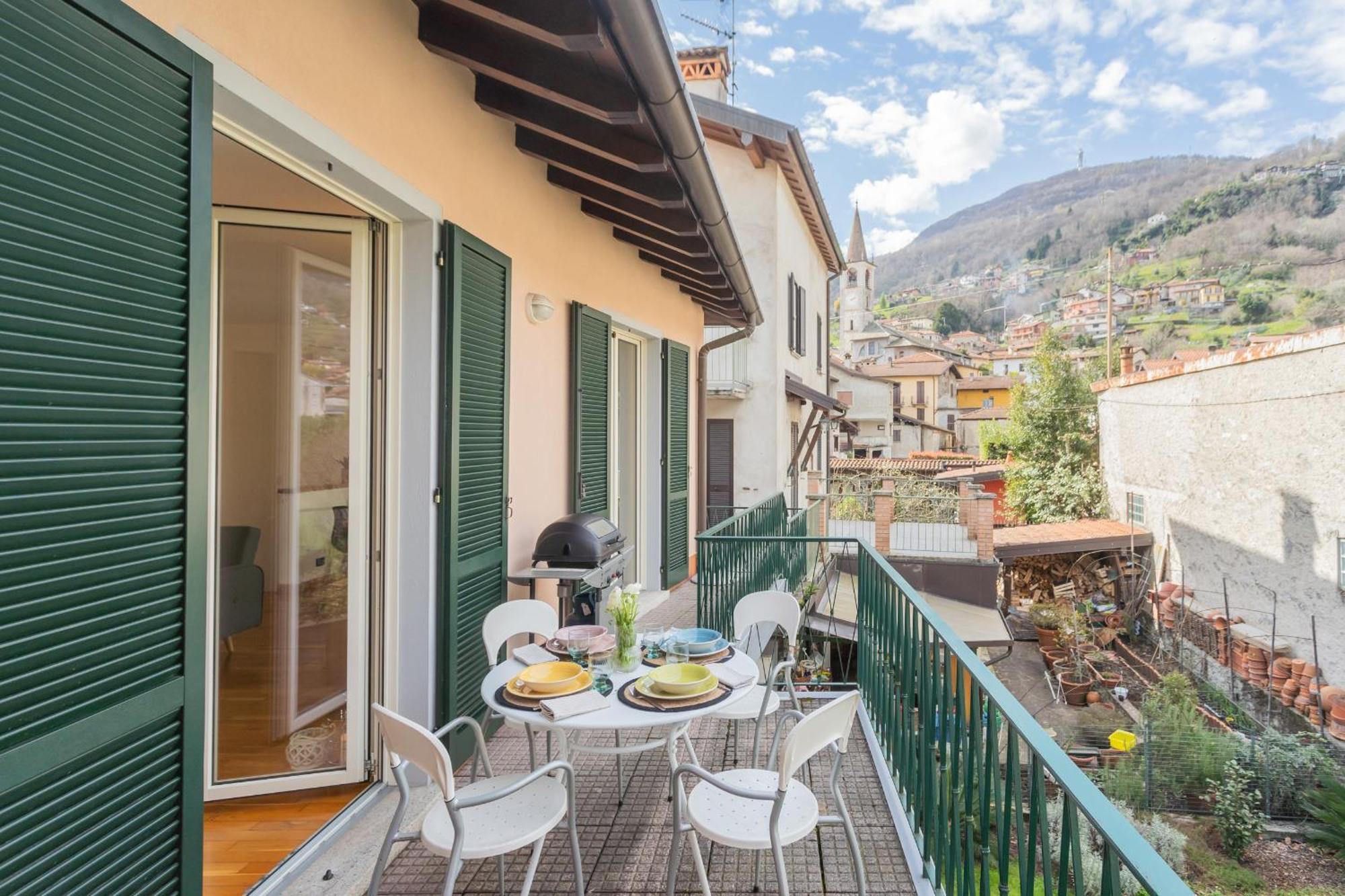 Ponente Balcony & Garden By Rent All Como Gravedona Luaran gambar