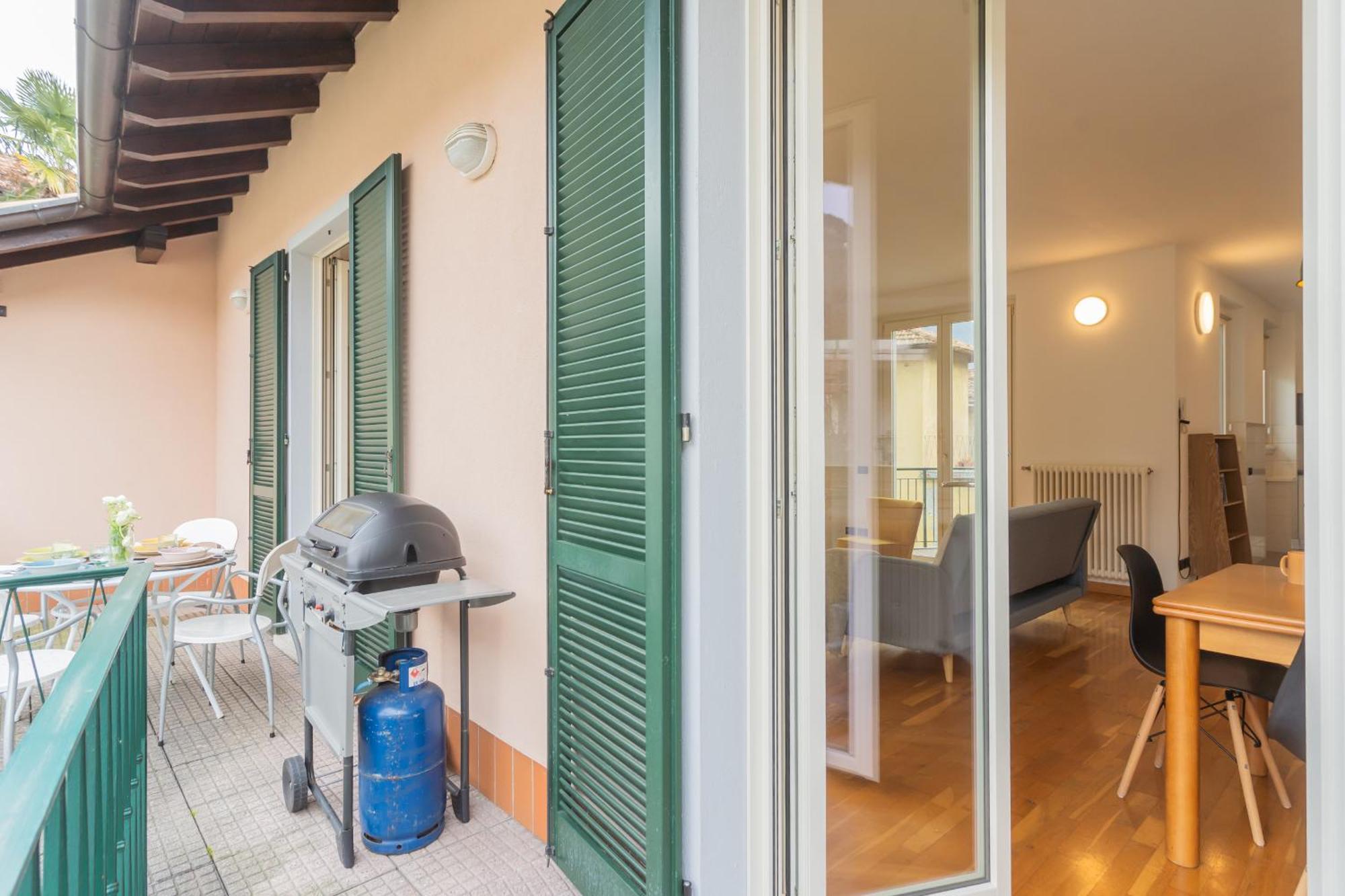 Ponente Balcony & Garden By Rent All Como Gravedona Luaran gambar